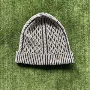 Quinn Gray Beanie 100% Cashmere